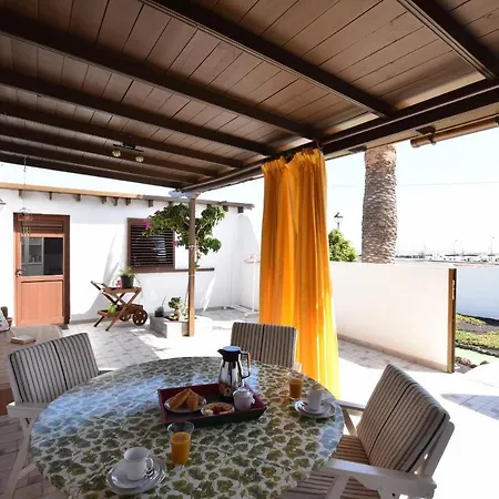 Casa Tamai Family Holidays Lanzarote Holiday home